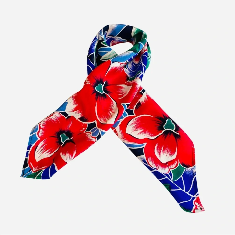 NWT SIlklette Floral Bloom NWT SILKLETTE Spotted 100% Fine Silk Kerchief Scarf